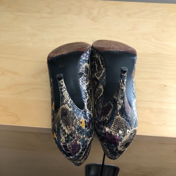 Vintage STUART WEITZMAN for MR. SEYMOUR Snakeskin Pointed Toe Pumps Office Siren - Picture 4 of 12